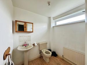 Photo 25- click for photo gallery